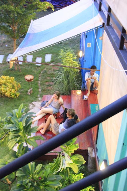 Wh Hostel Bangkok Exterior photo