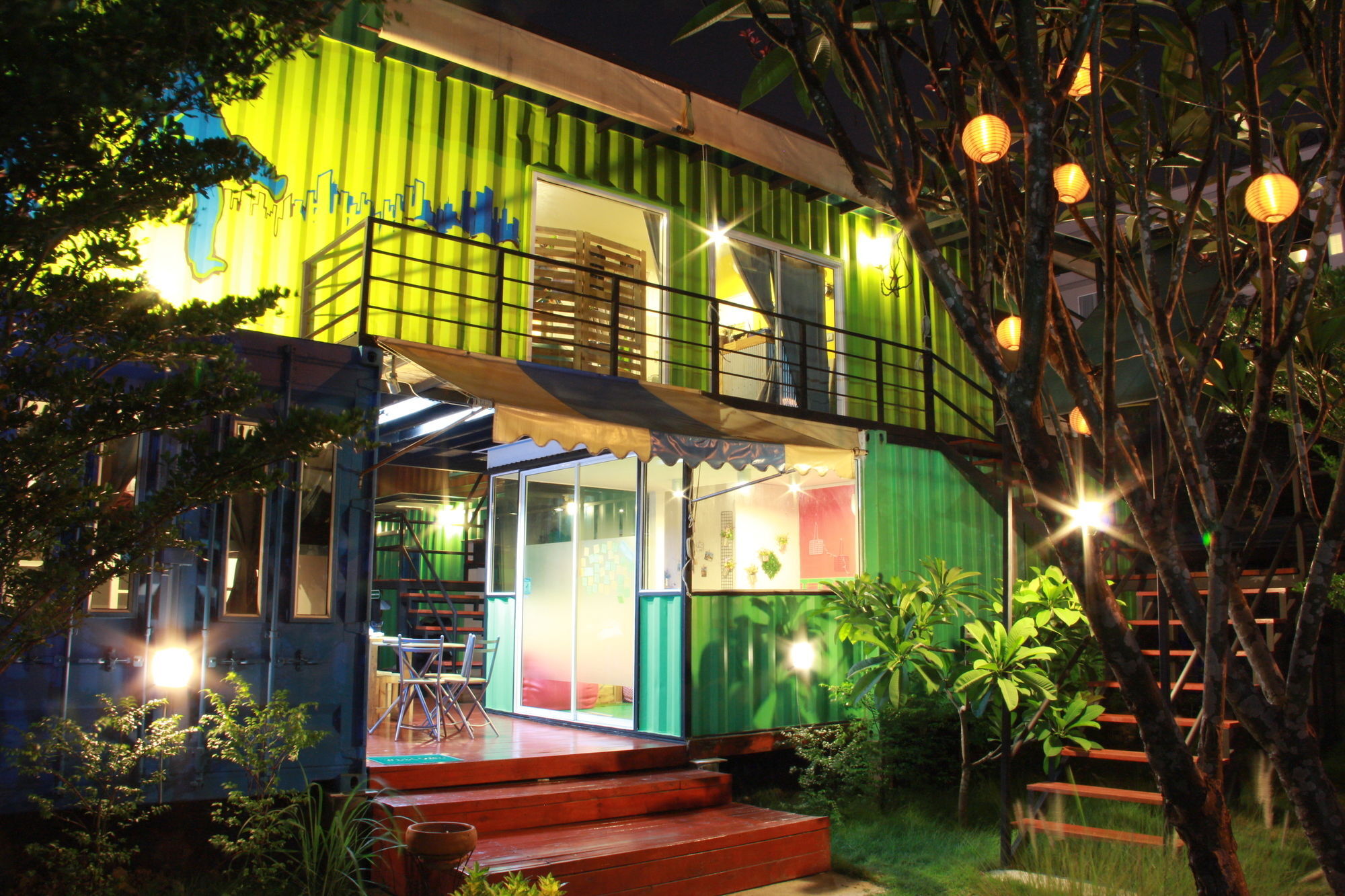 Wh Hostel Bangkok Exterior photo